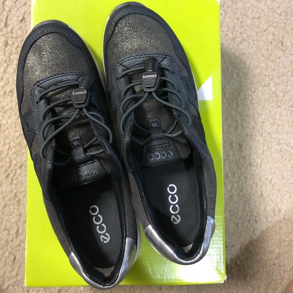 ECCO KIDS